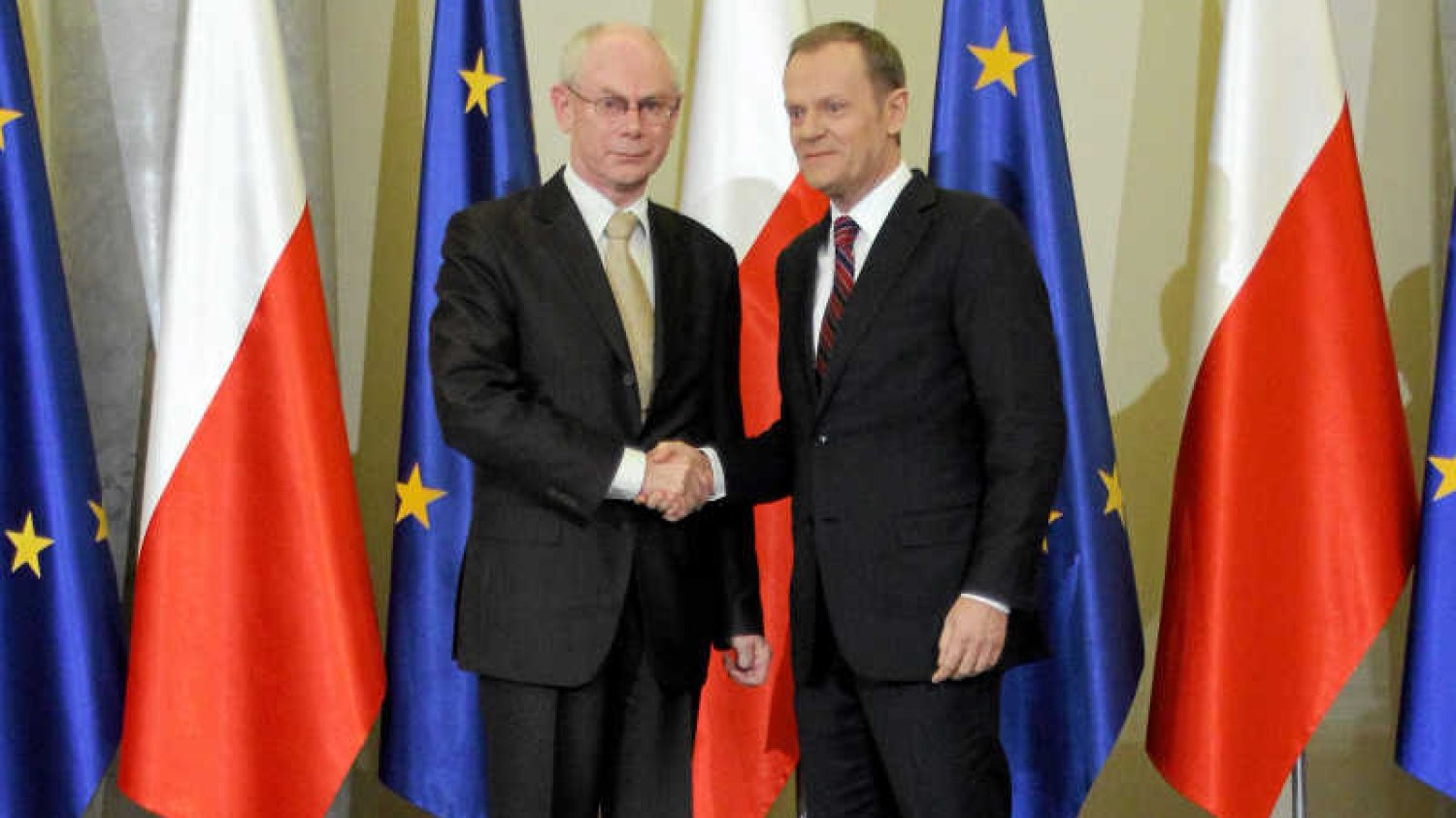 Według Reutersa Donald Tusk jest faworytem w wyścigu o fotel szefa Rady Europejskiej.