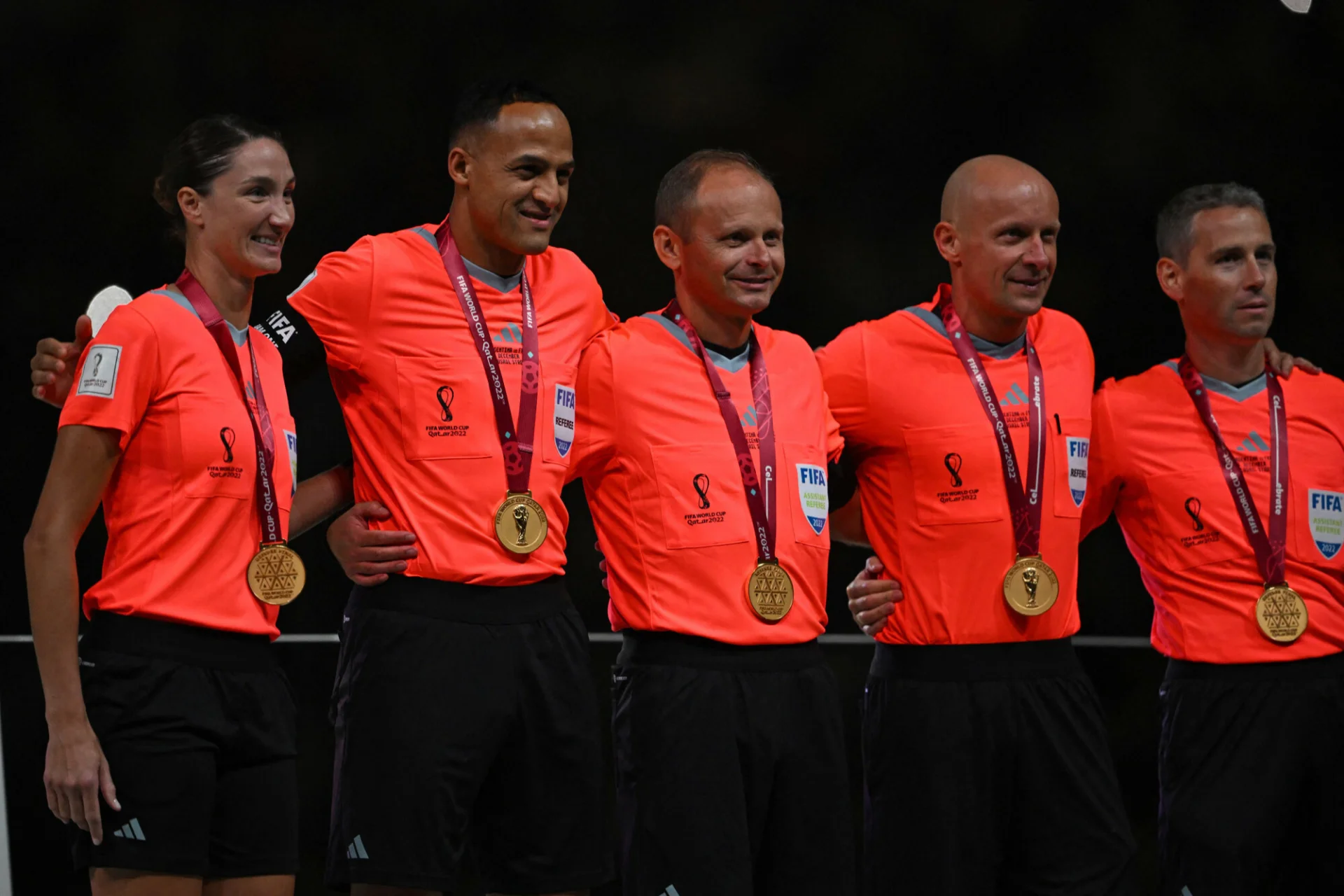 Sędziowie meczu Argentyna-Francja zostali odznaczeni medalami za znakomity występ na finałowym spotkaniu mistrzostw świata.