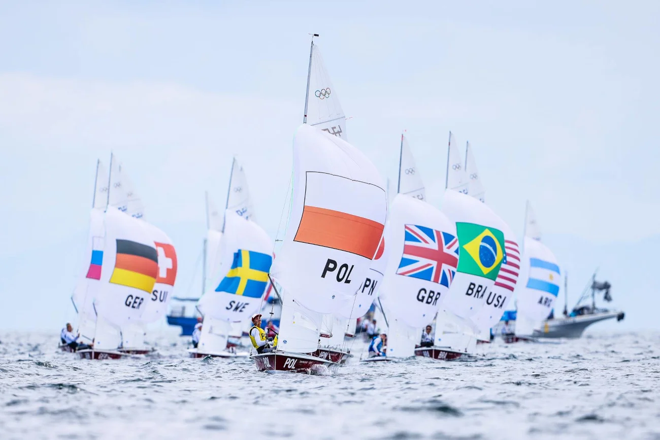 Im bliżej rozstrzygnięć, tym trudniejsze warunki panują na olimpijskim akwenie Enoshima