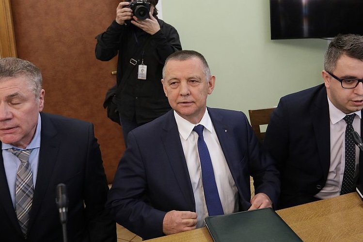 Marian Banaś ma podać się do dymisji – tego oczekuje od niego kierownictwo PiS.