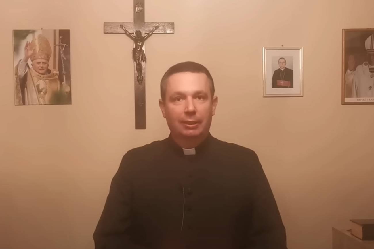 Ksiądz Wachowiak o tankowaniu na Orlenie. Powiedział o dopingowaniu