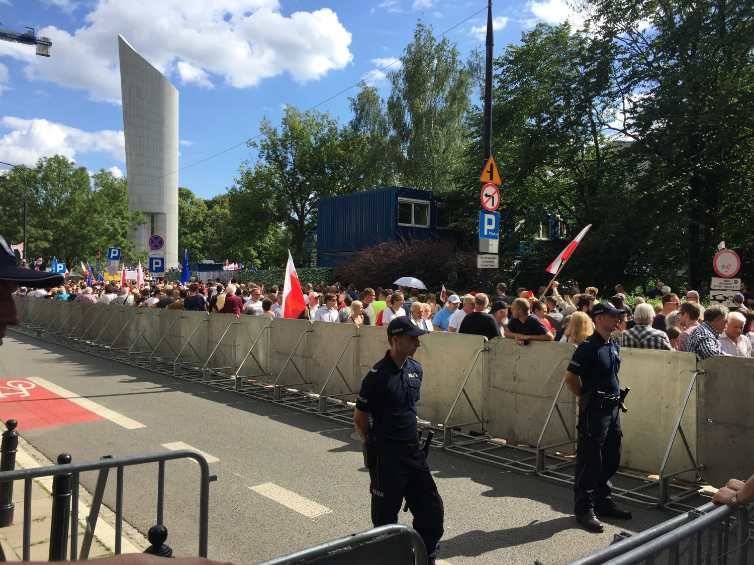 Demonstracja pod Sejmem w dniu 16 lipca 2017