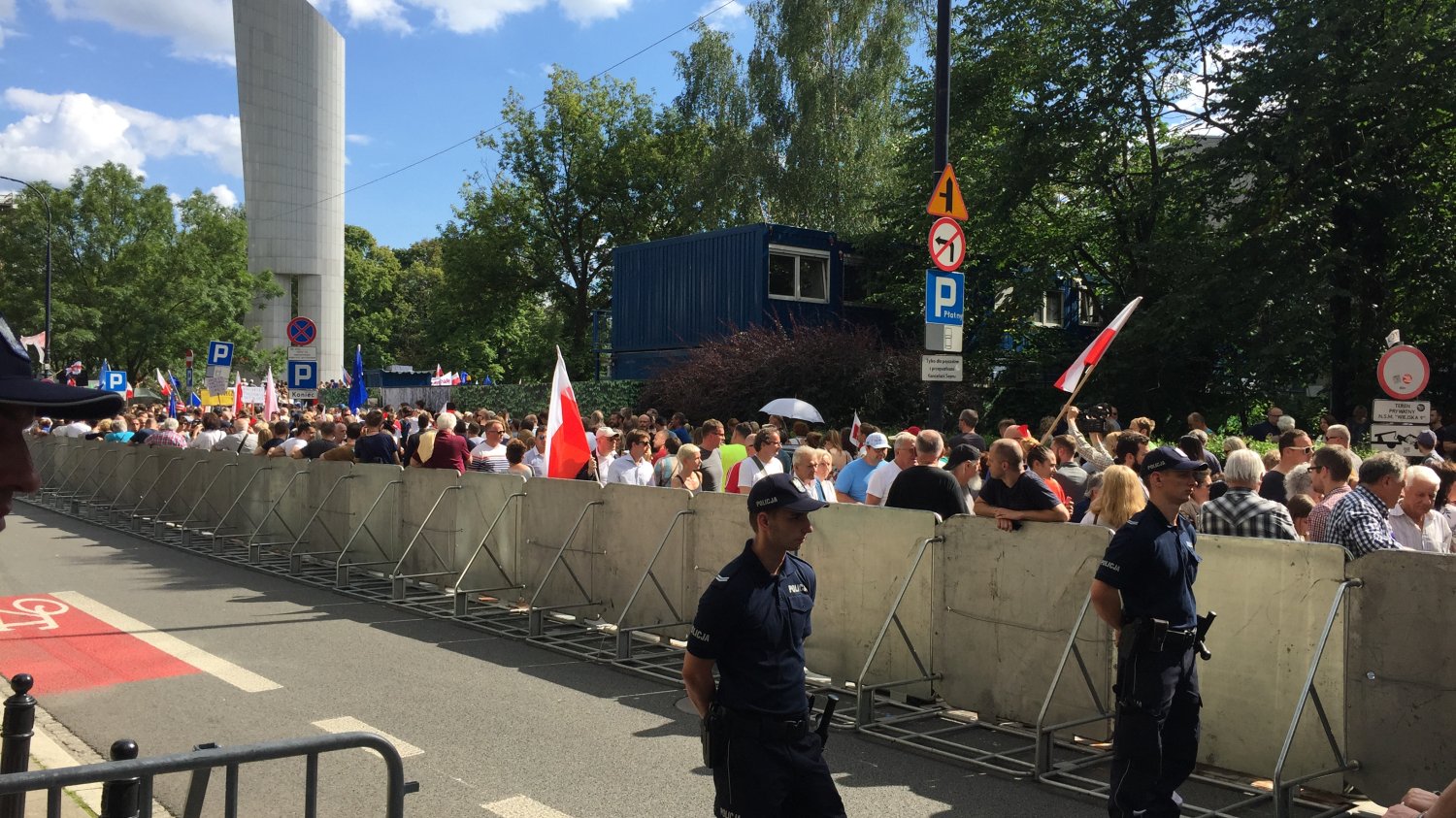 Demonstracja pod Sejmem w dniu 16 lipca 2017