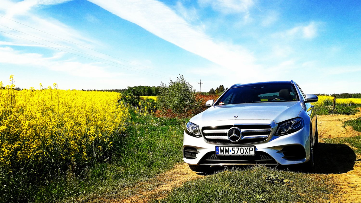 Mercedes klasy E w wersji combi to luksusowe i praktyczne auto.