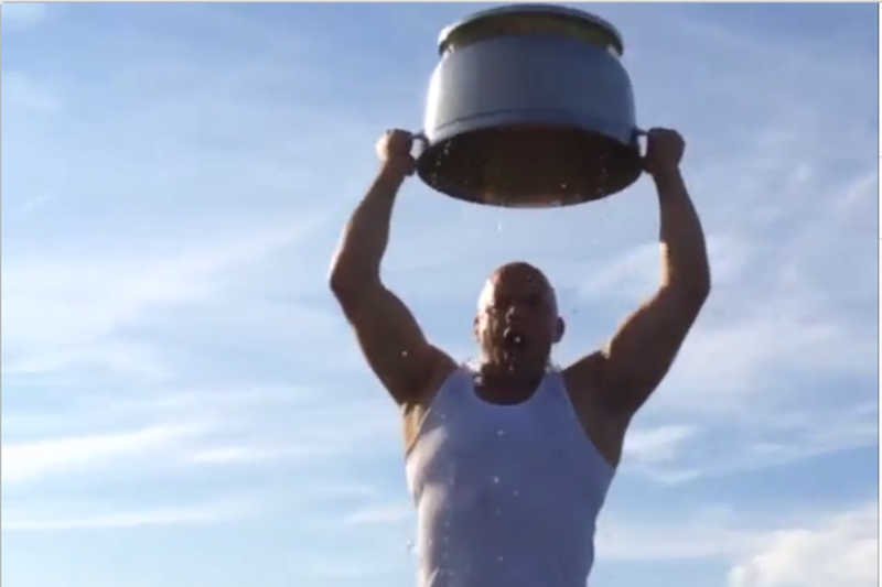 Vin Diesel nominował Władimira Putina do Ice Bucket Challenge.
