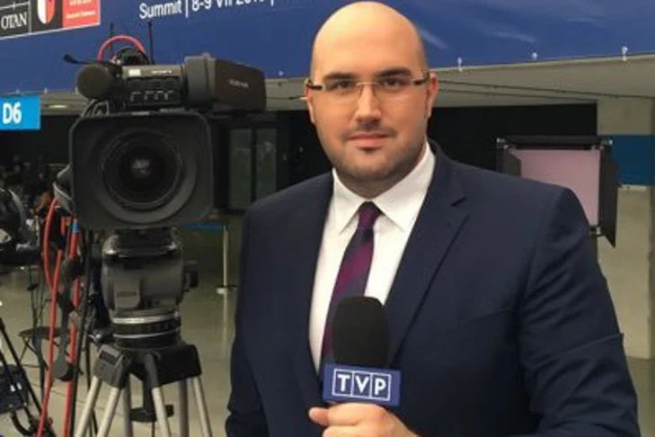 Dyrektor TAI Jarosław Olechowski przeprasza za "niezamierzony błąd" w "Wiadomościach".