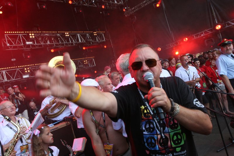 Przystanek Woodstock będzie musiał zmienić nazwę - przyznaje Jerzy Owsiak.