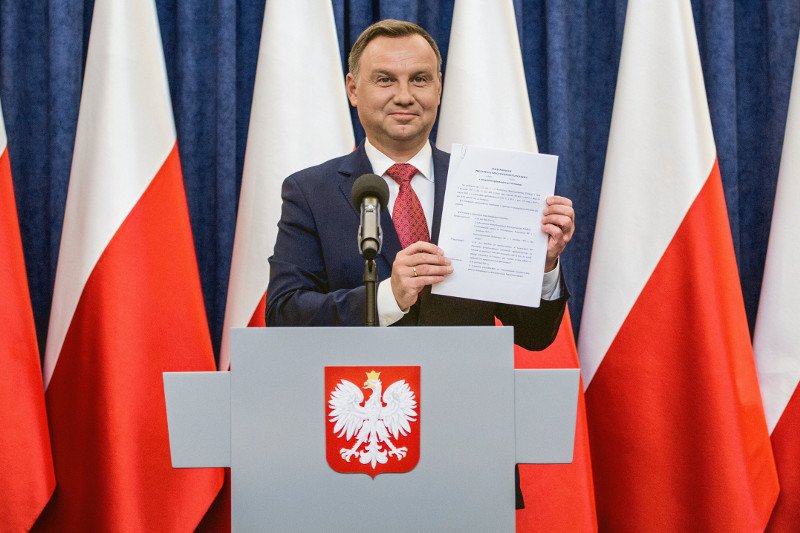 Referendum ogłoszone przez Andrzeja Dudę spodobało się Romanowi Giertychowi. Jednak z zupełnie innego powodu niż mogłoby się wydawać.