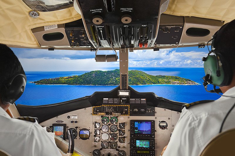 Zza biurka za stery odrzutowca, to droga którą przechodzi coraz więcej znanych osób, które spełniają swoje marzenia o lataniu. Pilotem został także Jakub Benke, były szef domu medialnego Starcom, a dziś prezes linii Blue Jet.