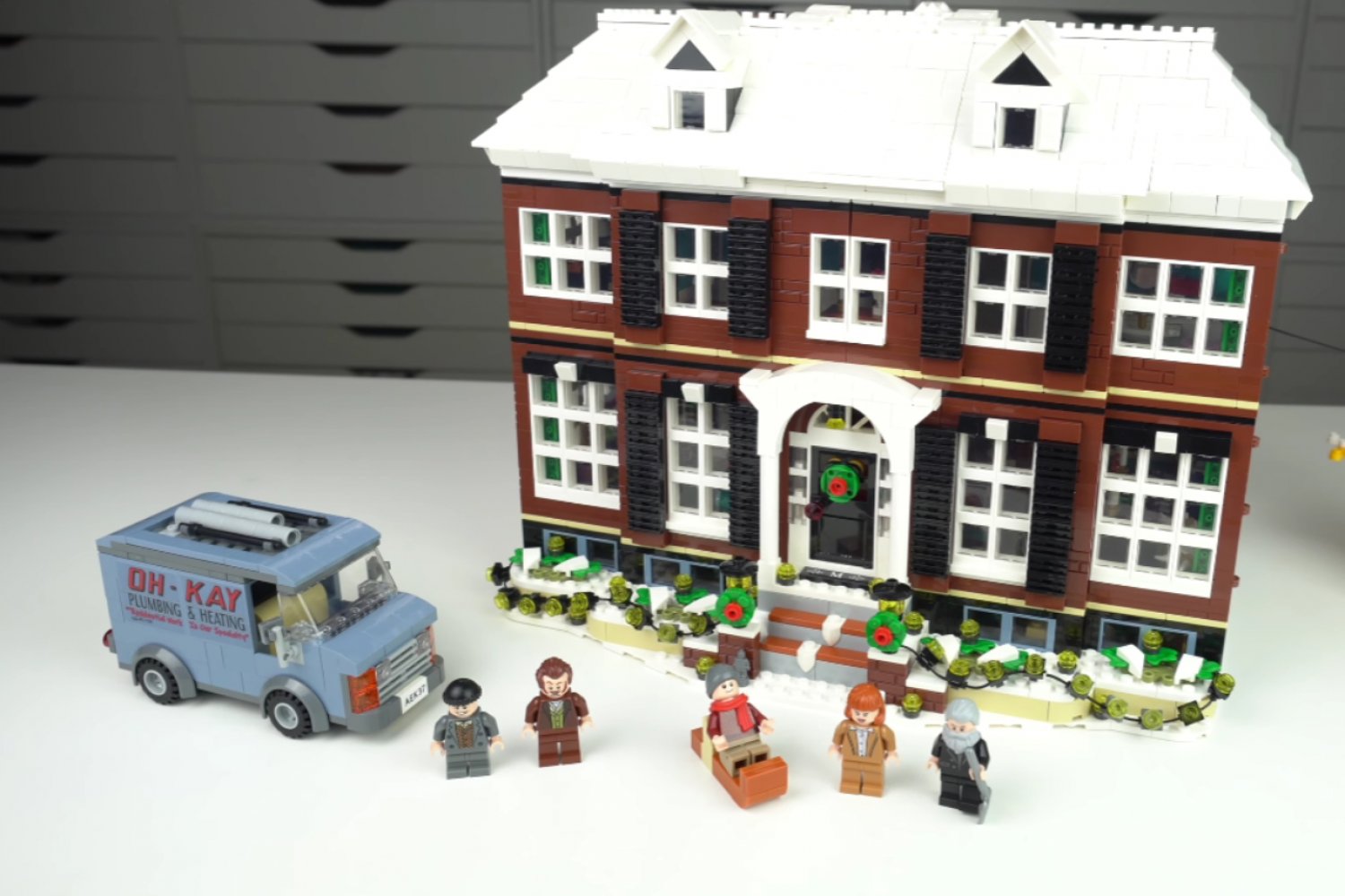 Zestaw LEGO domu z filmu "Kevin sam w domu". Ile kosztuje świąteczny zestaw?