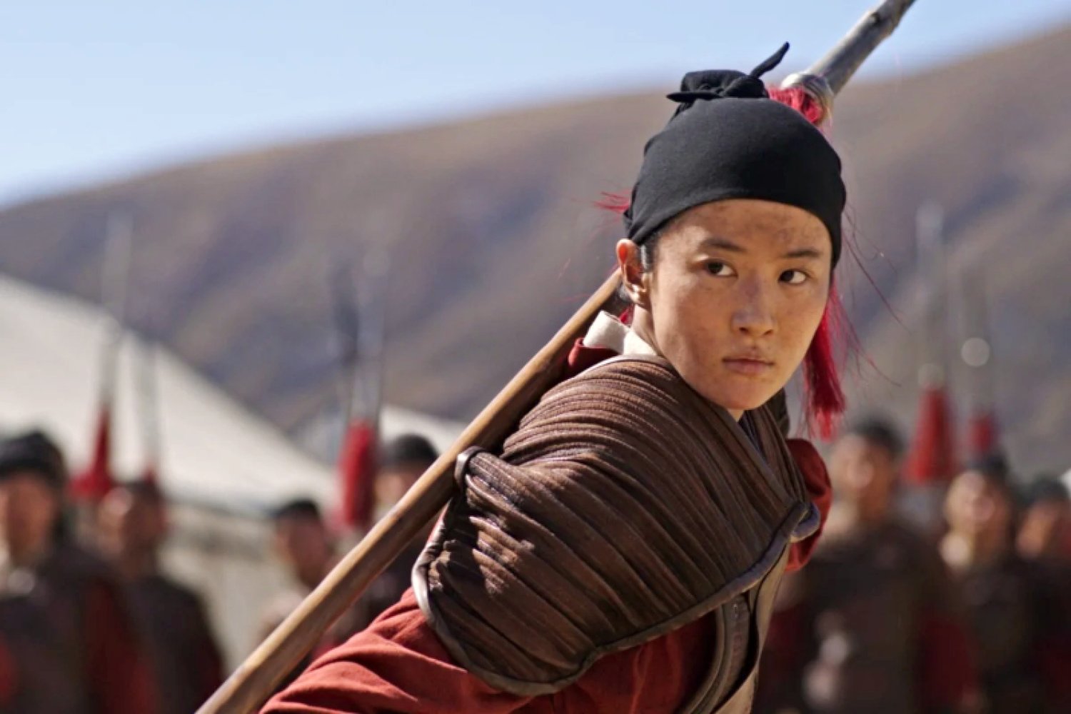 "Mulan" była kręcona w chińskim regionie, gdzie znajdują się obozy reedukacyjne dla muzułmańskiej mniejszości. "Mulan" była kręcona w chińskim regionie, gdzie znajdują się obozy reedukacyjne dla muzułmańskiej mniejszości.
