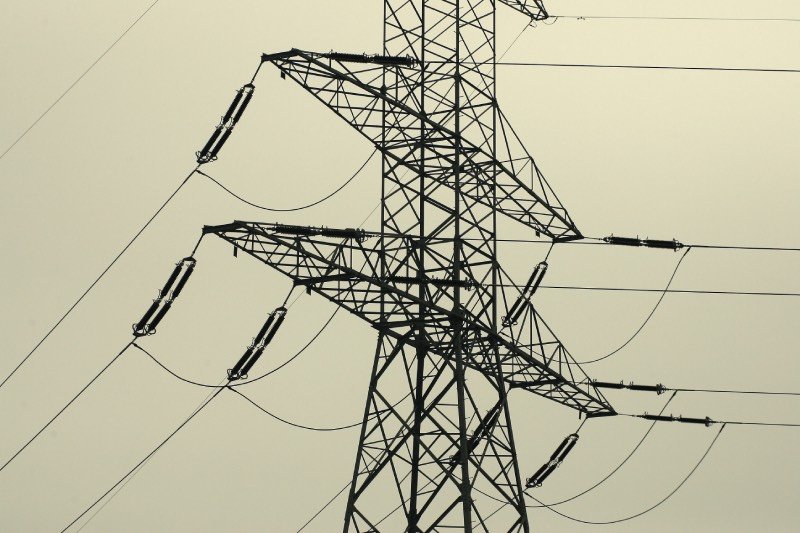 17-latek spadł z wysokości kilkunastu metrów.