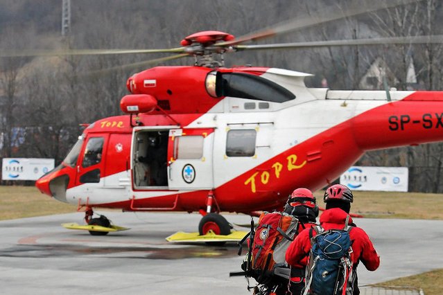 Ratownicy TOPR musieli udzielić pomocy trzem turystom.