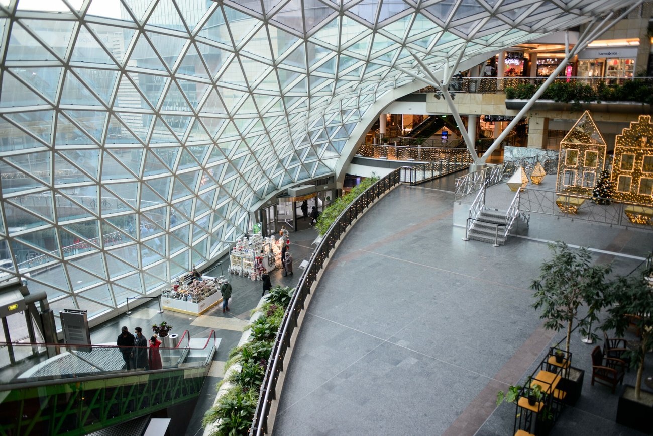 Złote Tarasy: nie żyje kobieta.