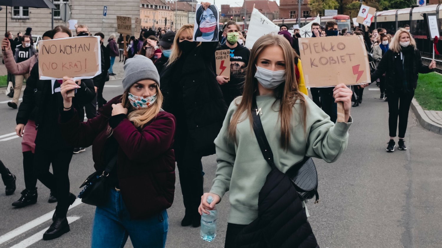 Sondaż Indicatora na temat młodych wyborców przyniósł znacząco inne wyniki od tych, które uzyskiwano w dotychczasowych badaniach. Autorzy bronią się wielkością próby, krytycy wskazują, że wielkość nie ma znaczenia, jeśli została źle dobrana. Sondaż Indicatora na temat młodych wyborców przyniósł znacząco inne wyniki od tych, które uzyskiwano w dotychczasowych badaniach. Autorzy bronią się wielkością próby, krytycy wskazują, że wielkość nie ma znaczenia, jeśli została źle dobrana.