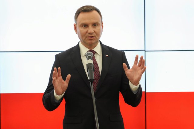 Andrzej Duda nadal ma więcej zwolenników niż przeciwników.