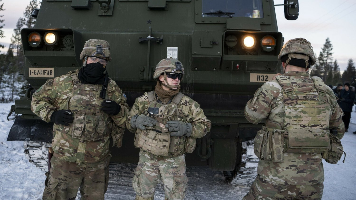 Wojska USA jednak trafią do Ukrainy? "To powinno być zwycięstwem Trumpa"