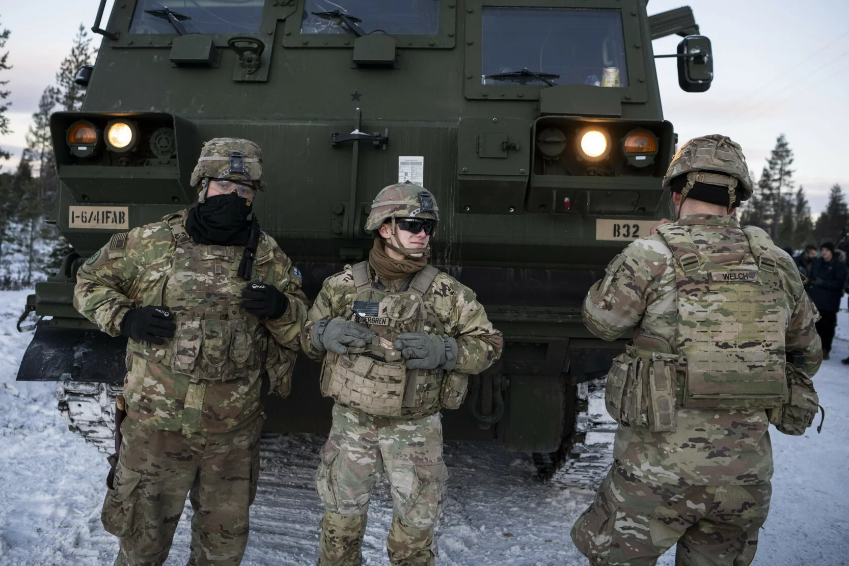 Wojska USA jednak trafią do Ukrainy? "To powinno być zwycięstwem Trumpa"