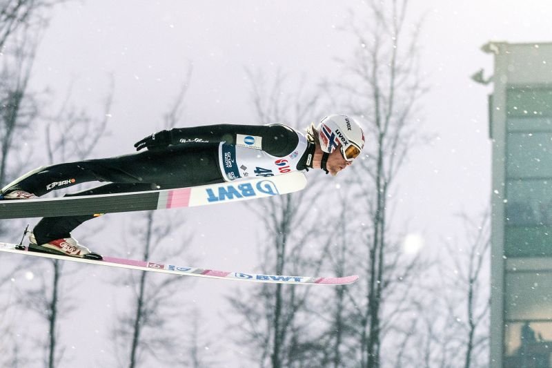 Daniel-Andre Tande przeszedł operację po fatalnym upadku na skoczni w Planicy
