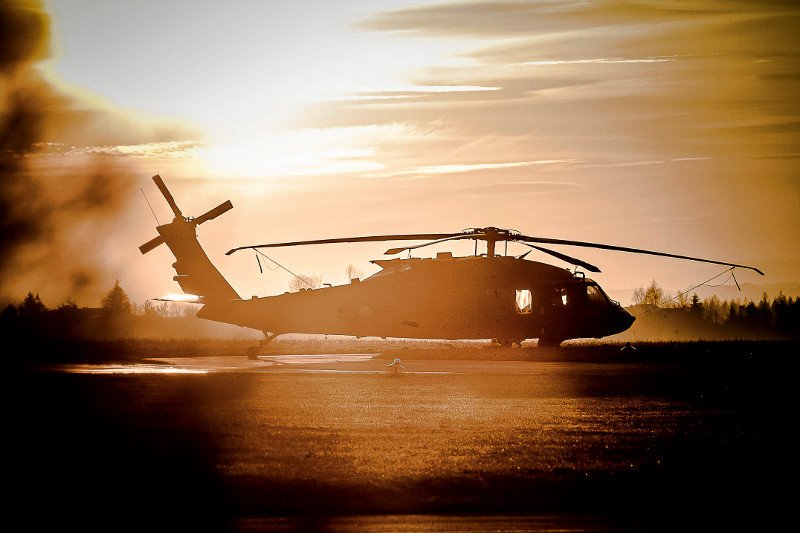 Policja bez przetargu kupiła dwa śmigłowce Black Hawk. Wiadomo, jaka była wartość kontraktu.