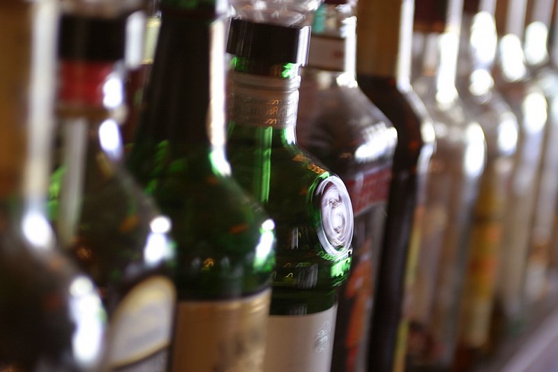 W Polsce przez miesiąc nie będzie można sprzedawać mocnych alkoholi wyprodukowanych w Czechach.