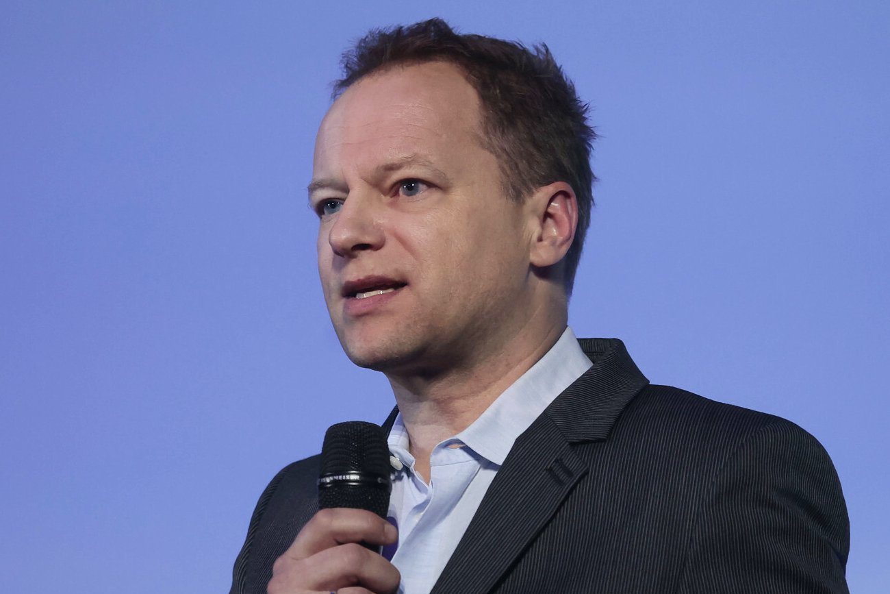 Maciej Stuhr ostro reaguje na komentarz internauty. "Zgłaszam na policję"