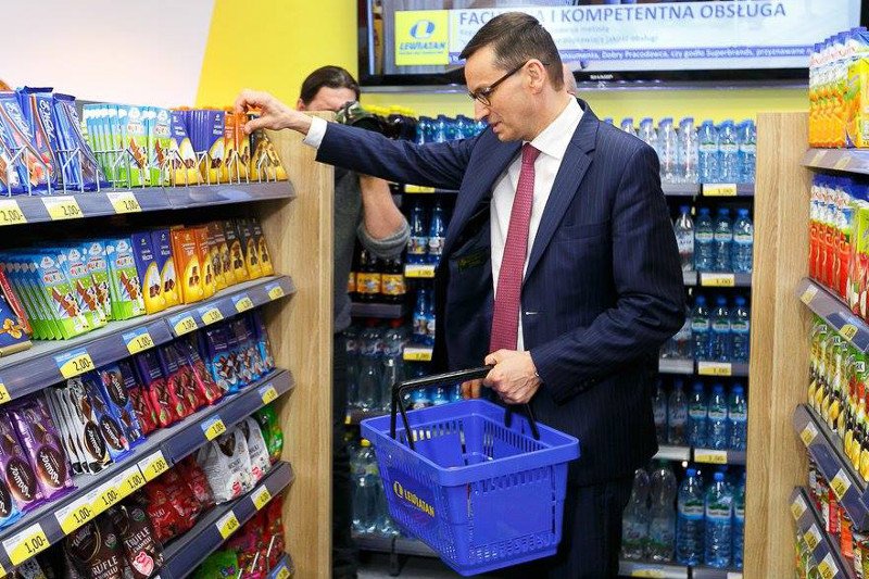 Lewiatan na Kongresie 590 pod Rzeszowem otworzył swoje stoisko. Wicepremierowi Morawieckiemu udało się zrobić zakupy za ceny, jakich nie zobaczymy w żadnym innym sklepie.