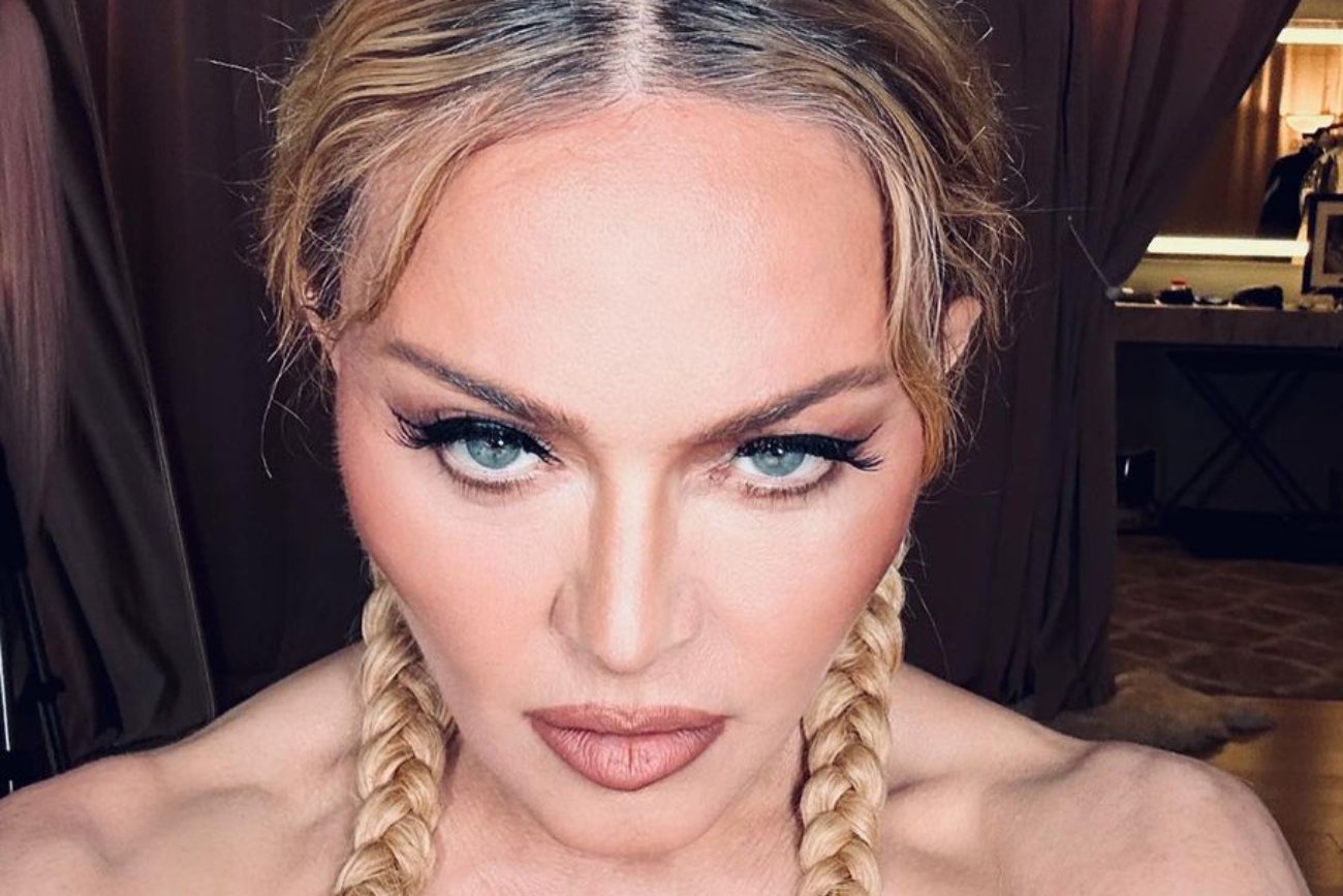 Madonna w bluzie z papieżem Franciszkiem. "Obrażasz nas katolików"