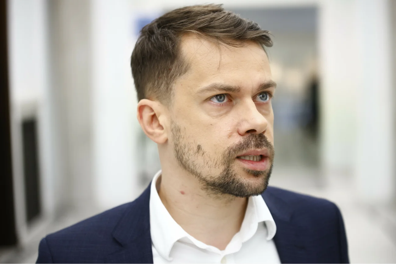 Ładunek wybuchowy w ministerstwie? Kołodziejczak: grożono mi śmiercią