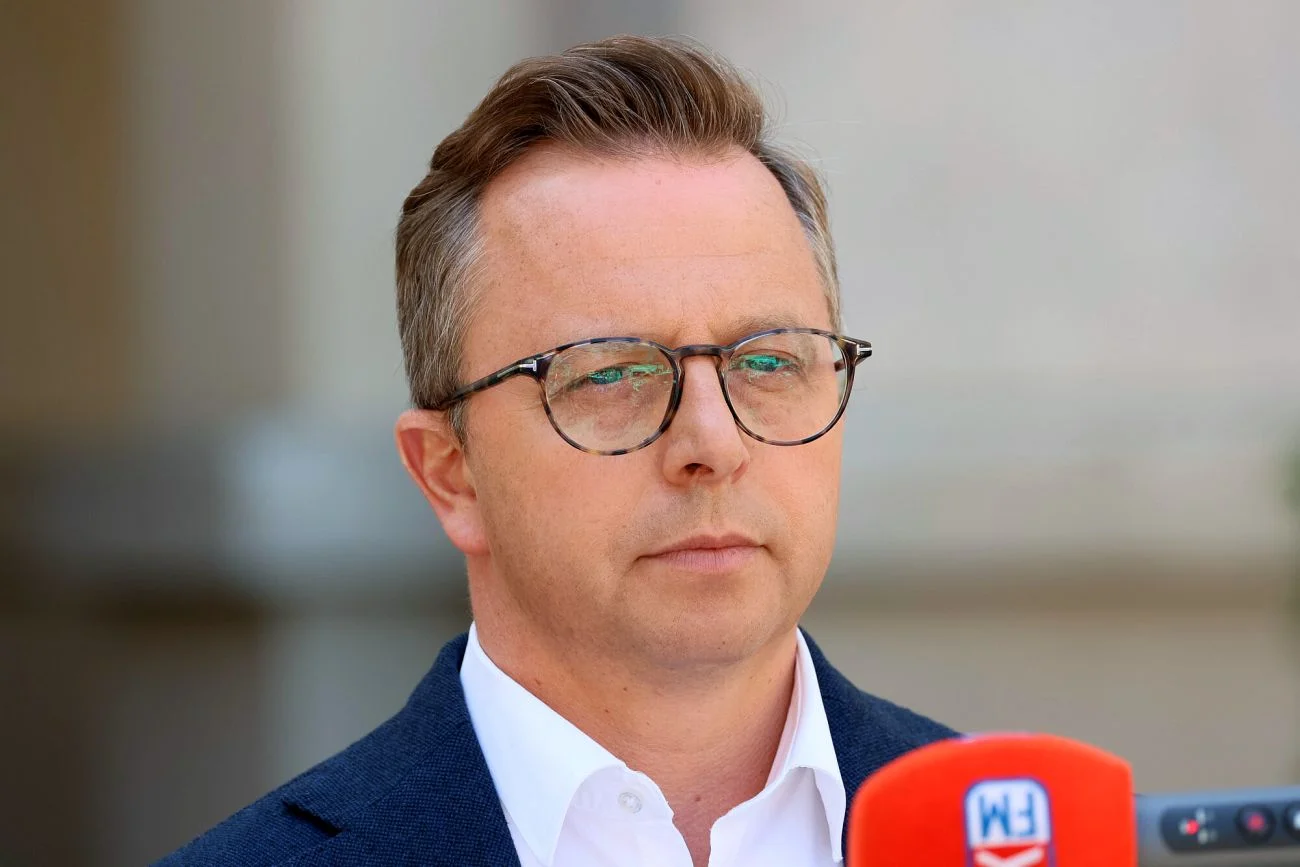 Deputowany Joński wypomina Karolowi Nawrockiemu zażyłość ze skazanym za porwanie Patrykiem M., "Wielkim Bu"