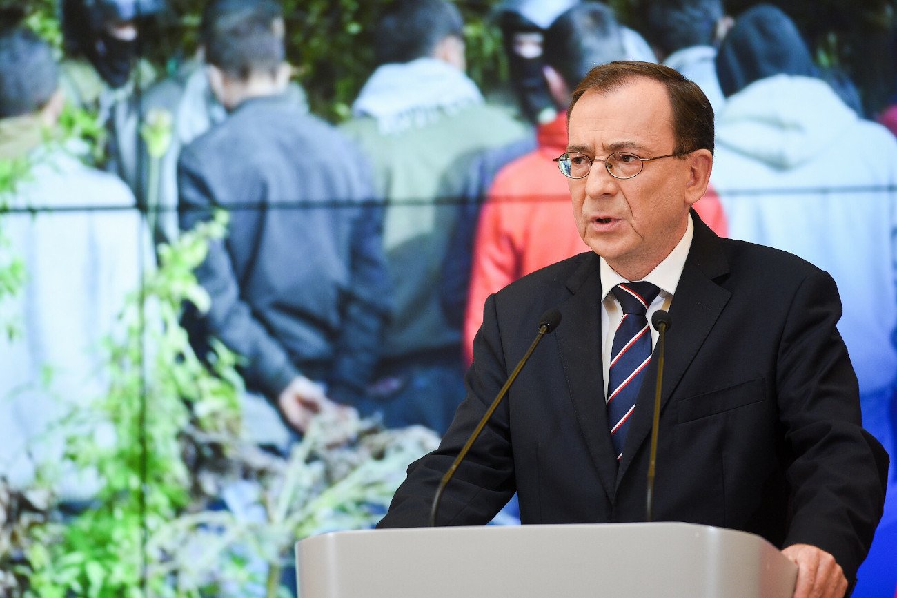 Szef MSWiA Mariusz Kamiński przed laty angażował się w pomoc dla uchodźców z Czeczenii.