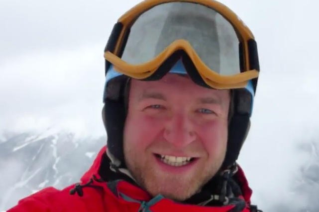 Olek Ostrowski chciał zjechać na nartach ze szczytu Gasherbrum II.