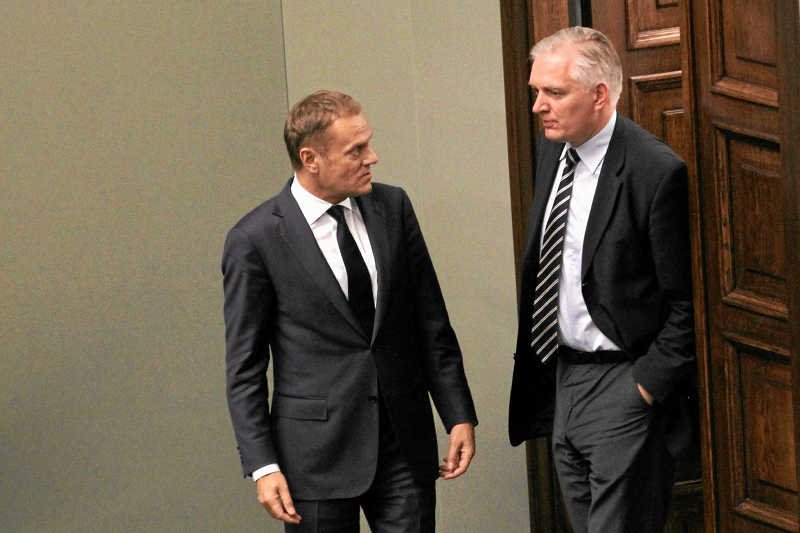 Partia Gowina zdobędzie jedynie 3 proc., ale pogrąży Platformę. Osłabiony Tusk przegra z PiS.