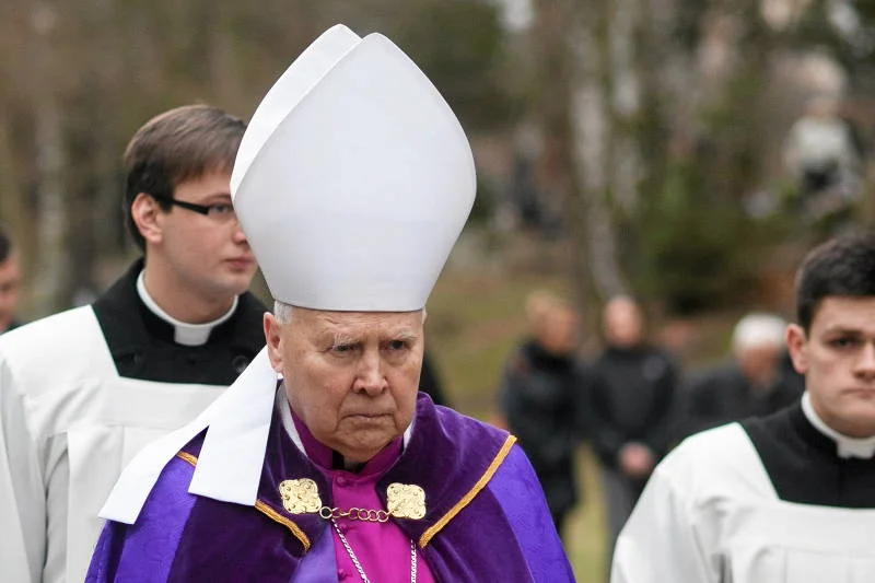 Abp Tadeusz Gocłowski w wigilijnych "Faktach po faktach" zaznaczył, że ma nadzieję, że piekło jest puste.
