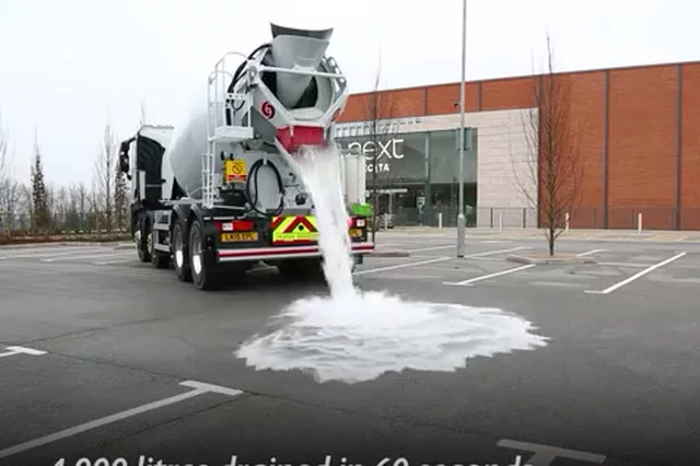 Chłonny beton, w który woda wsiąka jak w gąbkę