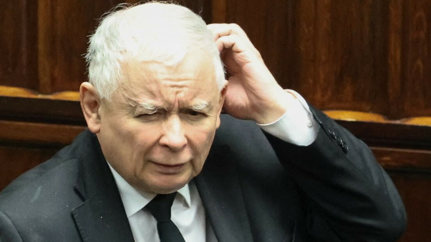 W sondażu Pollstera PiS i KO idą "łeb w łeb".