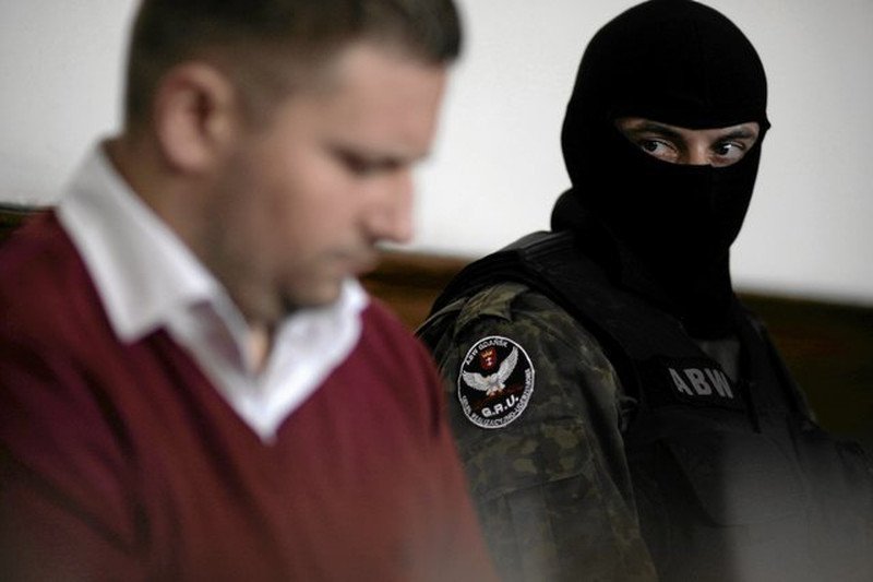 Dowody w sprawie afery Amber Gold ulotniły się podobnie jak i majątek twórców piramidy.