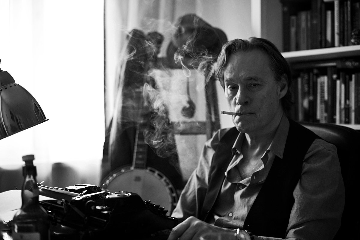 – Muzyka przeżywa dewaluację – mówi John Porter.