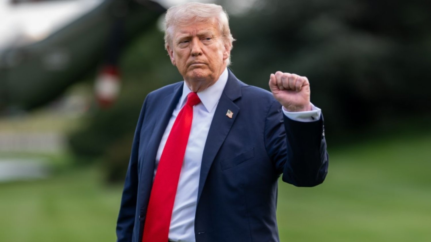 Trump znów ostro o Europie i NATO. "Musi się wziąć w garść". Trump uderza w Europę i NATO. "Musi się wziąć w garść".