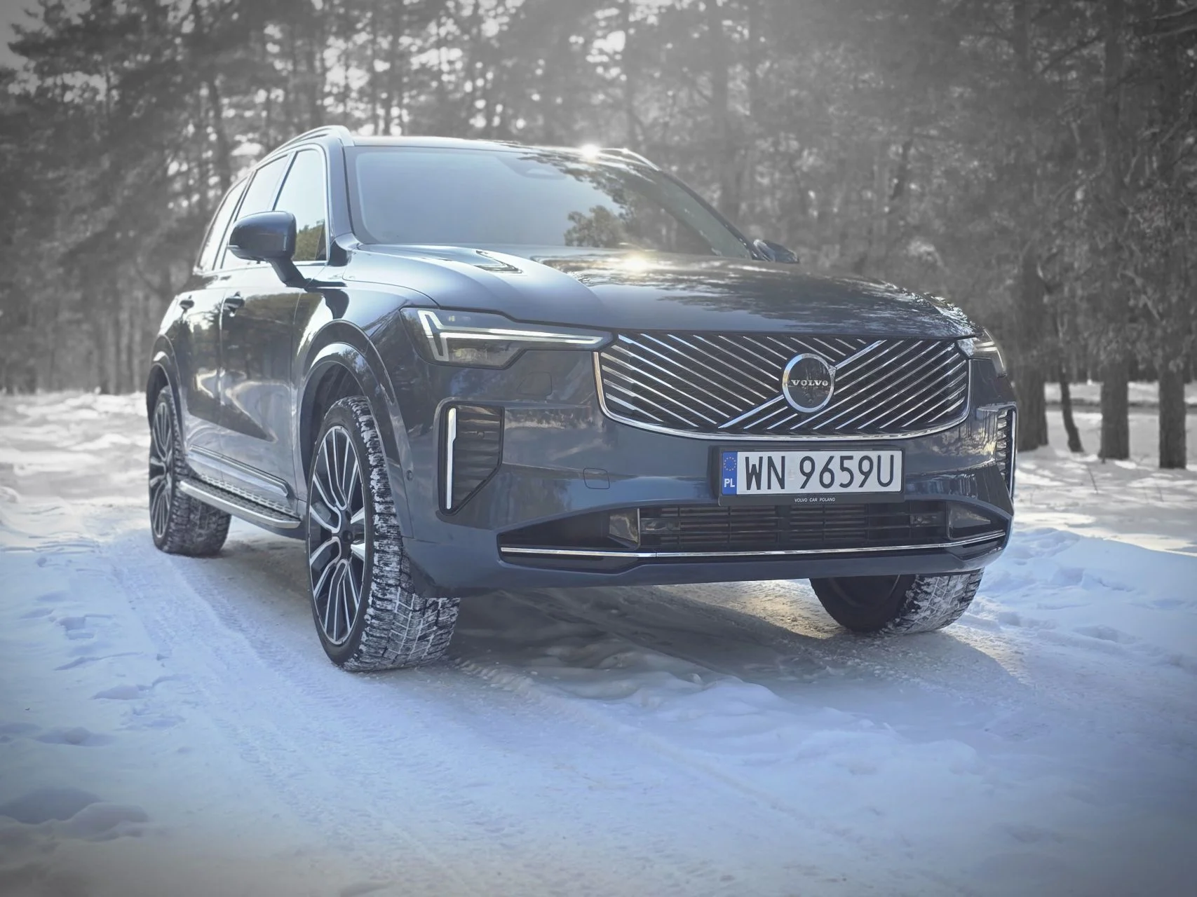 Nowe Volvo XC90 T8 plug-in hybrid Nowe Volvo XC90 T8 plug-in hybrid