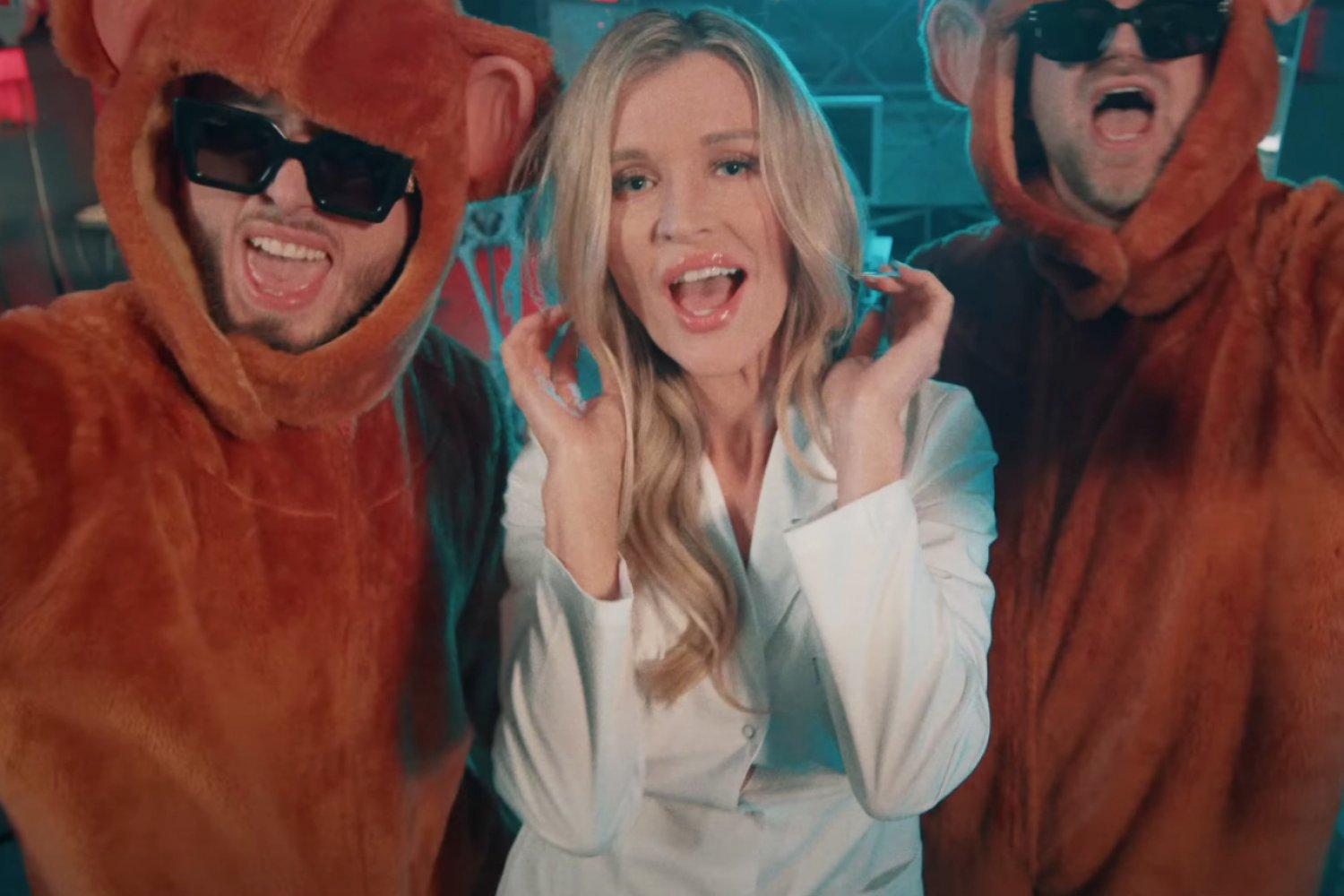 Łobuzy i Joanna Krupa nagrali piosenkę disco polo. "Dżoana" to hit na lato?