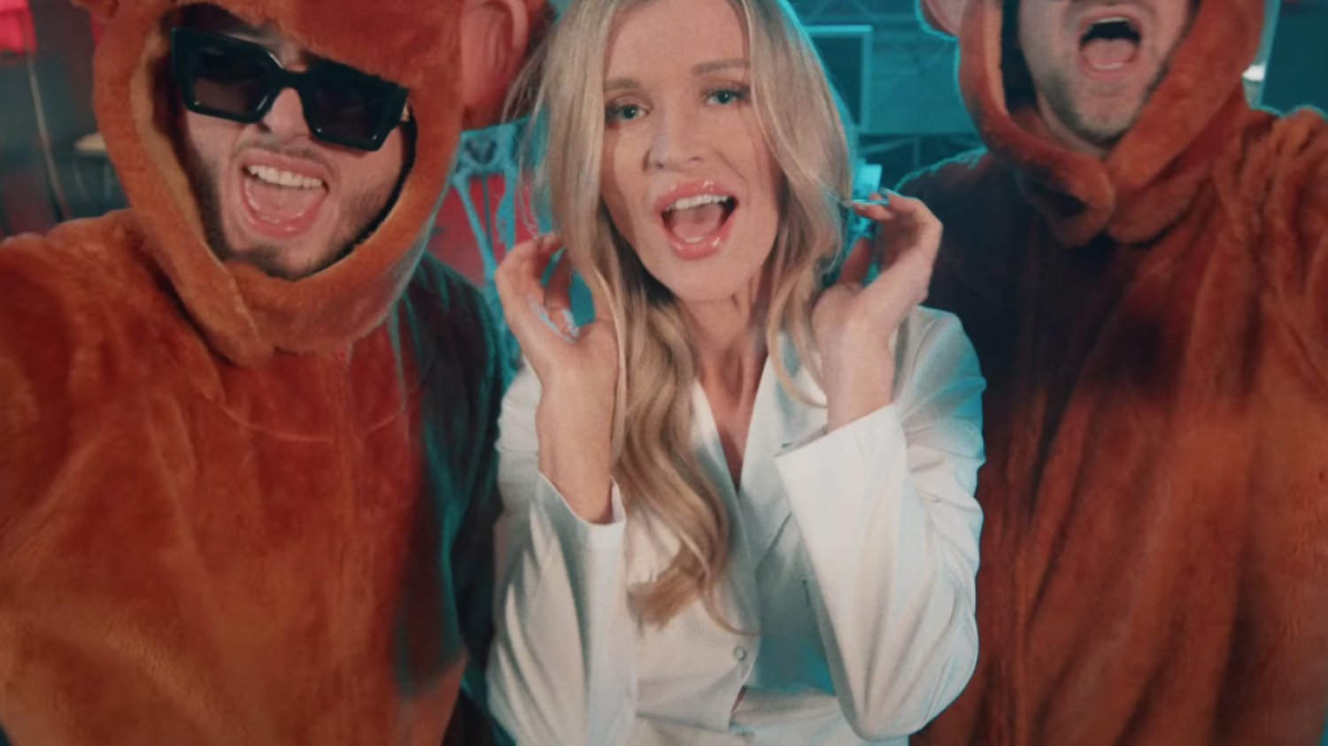 Łobuzy i Joanna Krupa nagrali piosenkę disco polo. "Dżoana" to hit na lato?