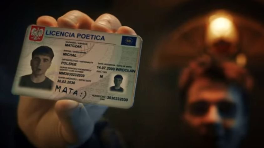 "Patoreakcja" — TEKST. O czym i o kim rapuje Mata w nowym utworze? [LISTA]