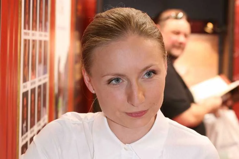 Brygida Grysiak, dziennikarka TVN24 przekonuje, że nie powinno się likwidować okien życia.
