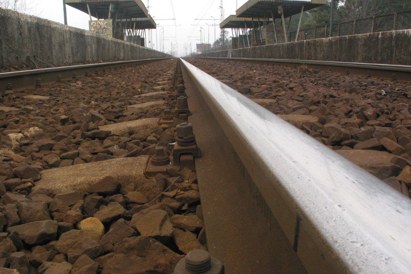 Radomsko: 21-letnia para zginęła na torach. To najpewniej było samobójstwo (zdjęcie poglądowe).