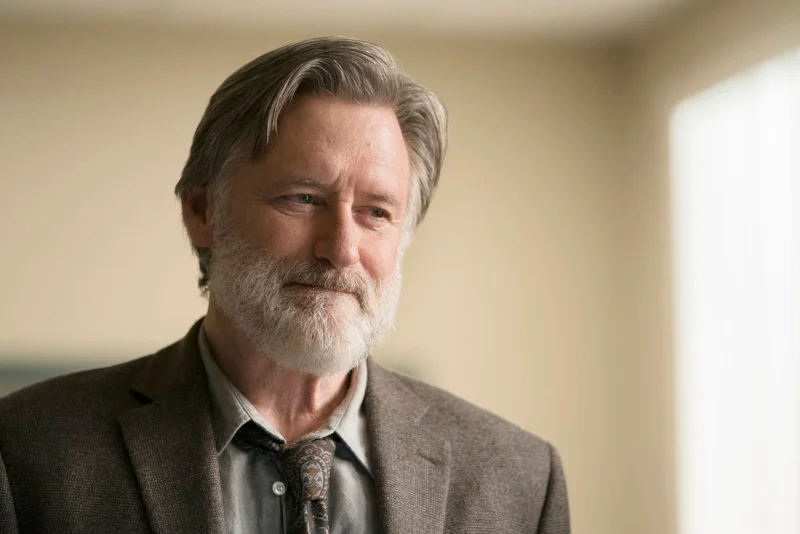 Bill Pullman jako Harry Ambrose z serialu "The Sinner".