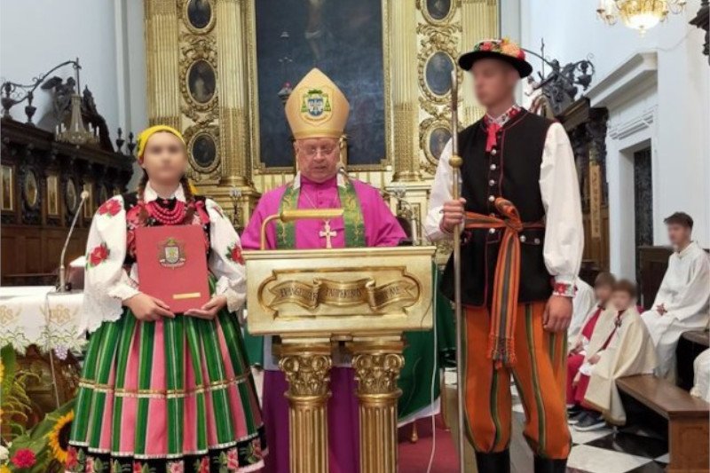 Biskup Zawitkowski zaskoczył kontrowersyjnymi słowami kazania.