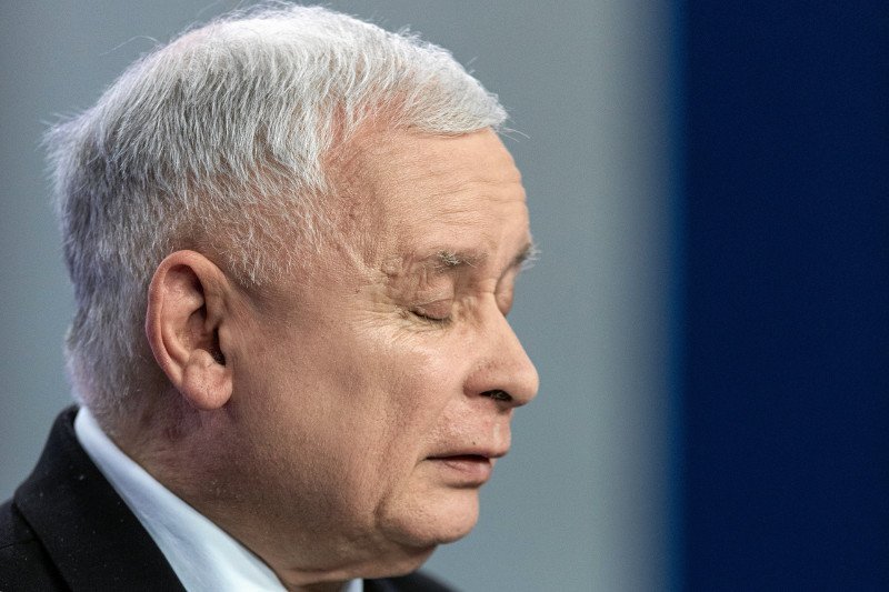 Prezes PiS w wywiadzie dla PAP mówi o propozycji skierowanej do opozycji ws. "zakończenia wojny".