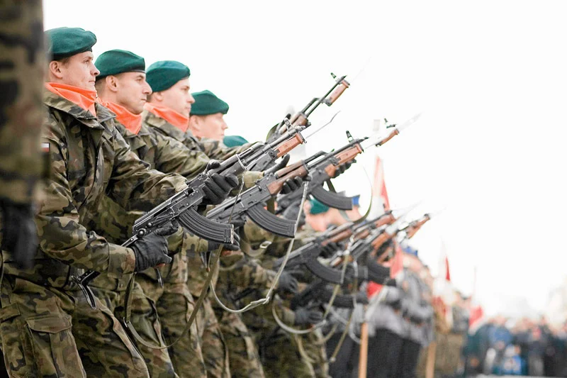 Ukraińcy proszą Polskę o dostawy broni do walki z wrogiem inspirowanym przez Rosję.