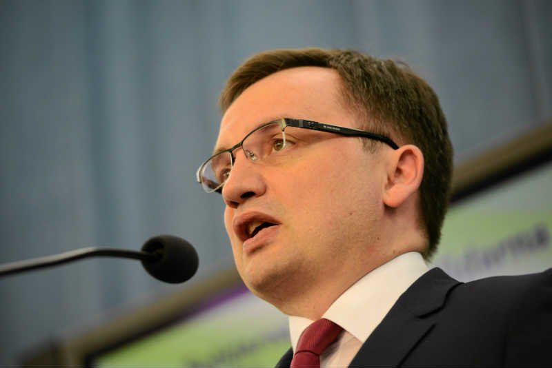 Sejmowa komisja skończyła prace nad wnioskiem o postawienie przed Trybunałem Stanu Zbigniewa Ziobro.